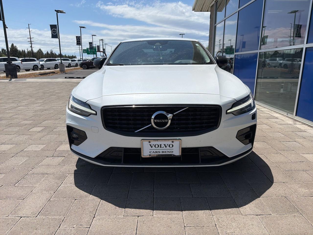 2022 Volvo S60 B5 Momentum Bend OR