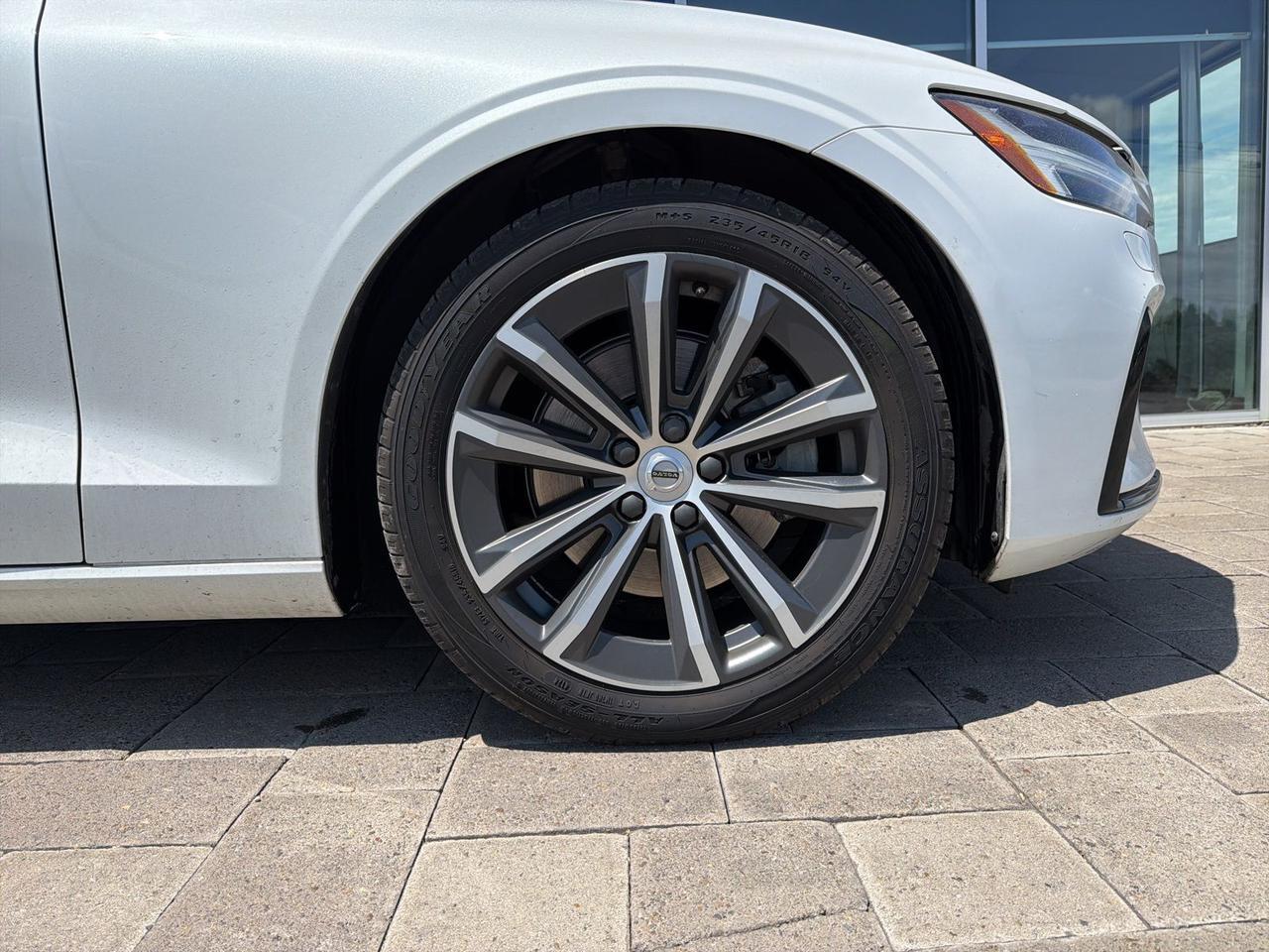 2022 Volvo S60 B5 Momentum Bend OR