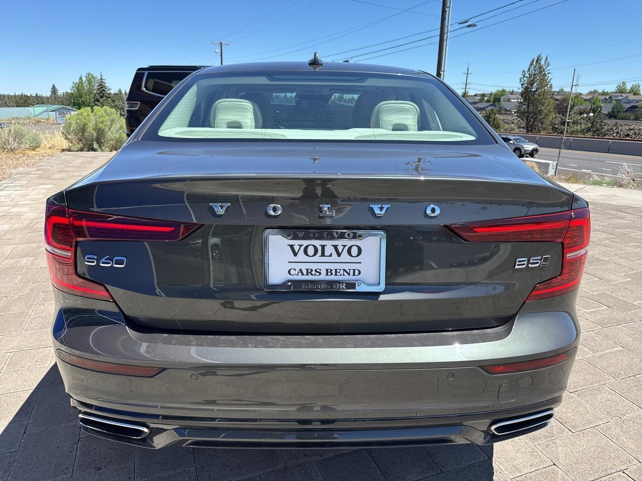 2022 Volvo S60 B5 Momentum Bend OR