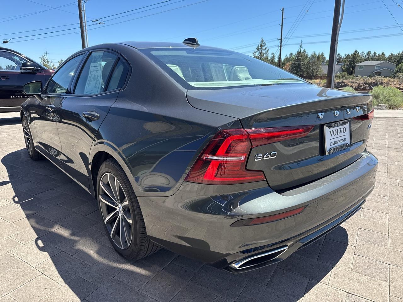 2022 Volvo S60 B5 Momentum Bend OR