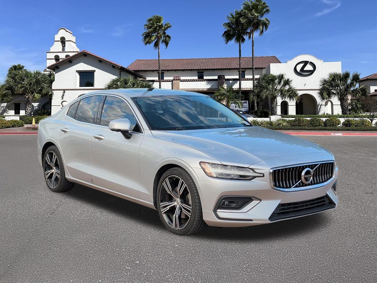 2022 Volvo S60