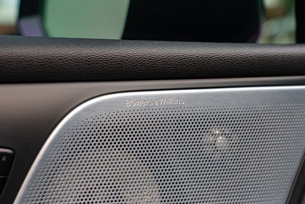 2022 Volvo S60 Recharge Plug-In Hybrid T8 R-Design Beaverton OR