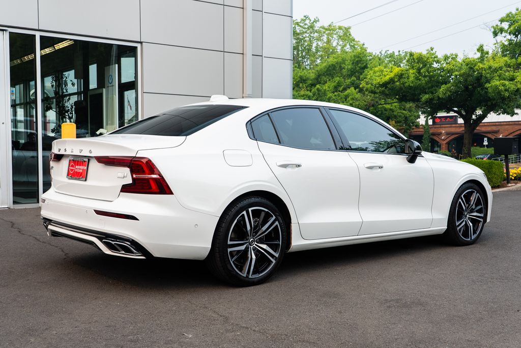 2022 Volvo S60 Recharge Plug-In Hybrid T8 R-Design Beaverton OR