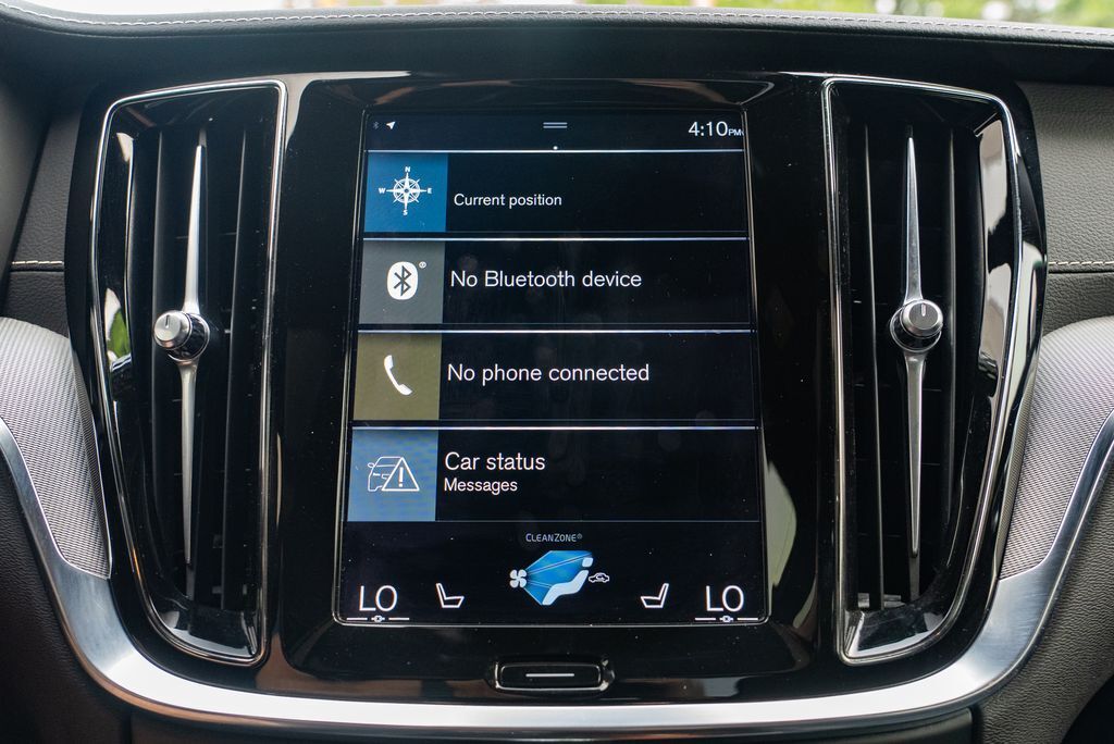 2022 Volvo S60 Recharge Plug-In Hybrid T8 R-Design Beaverton OR