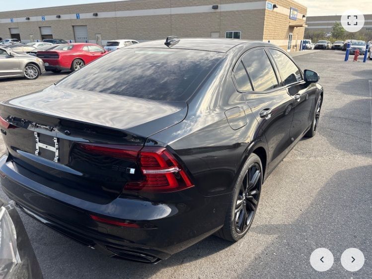 2022 Volvo S60 T6 R-Design OR
