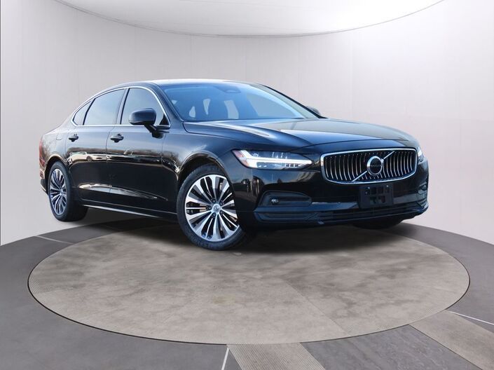 2022 Volvo S90 B6 Momentum Oshkosh WI