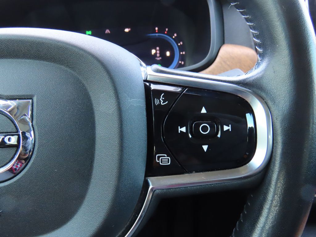 2022 Volvo S90 B6 Momentum San Clemente CA