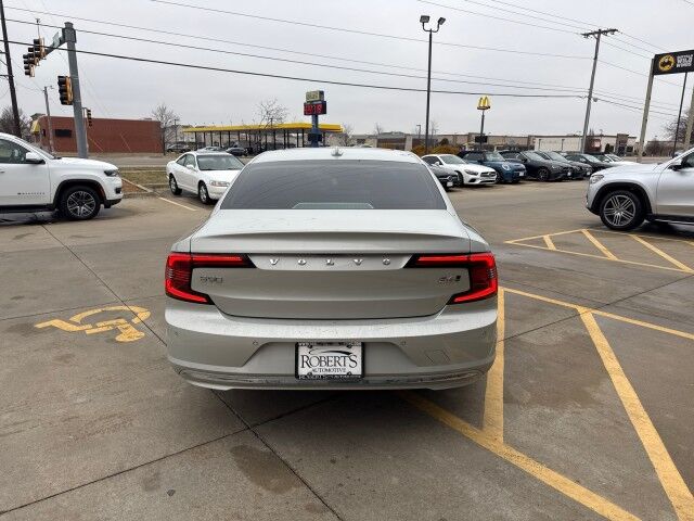 2022 Volvo S90 Inscription