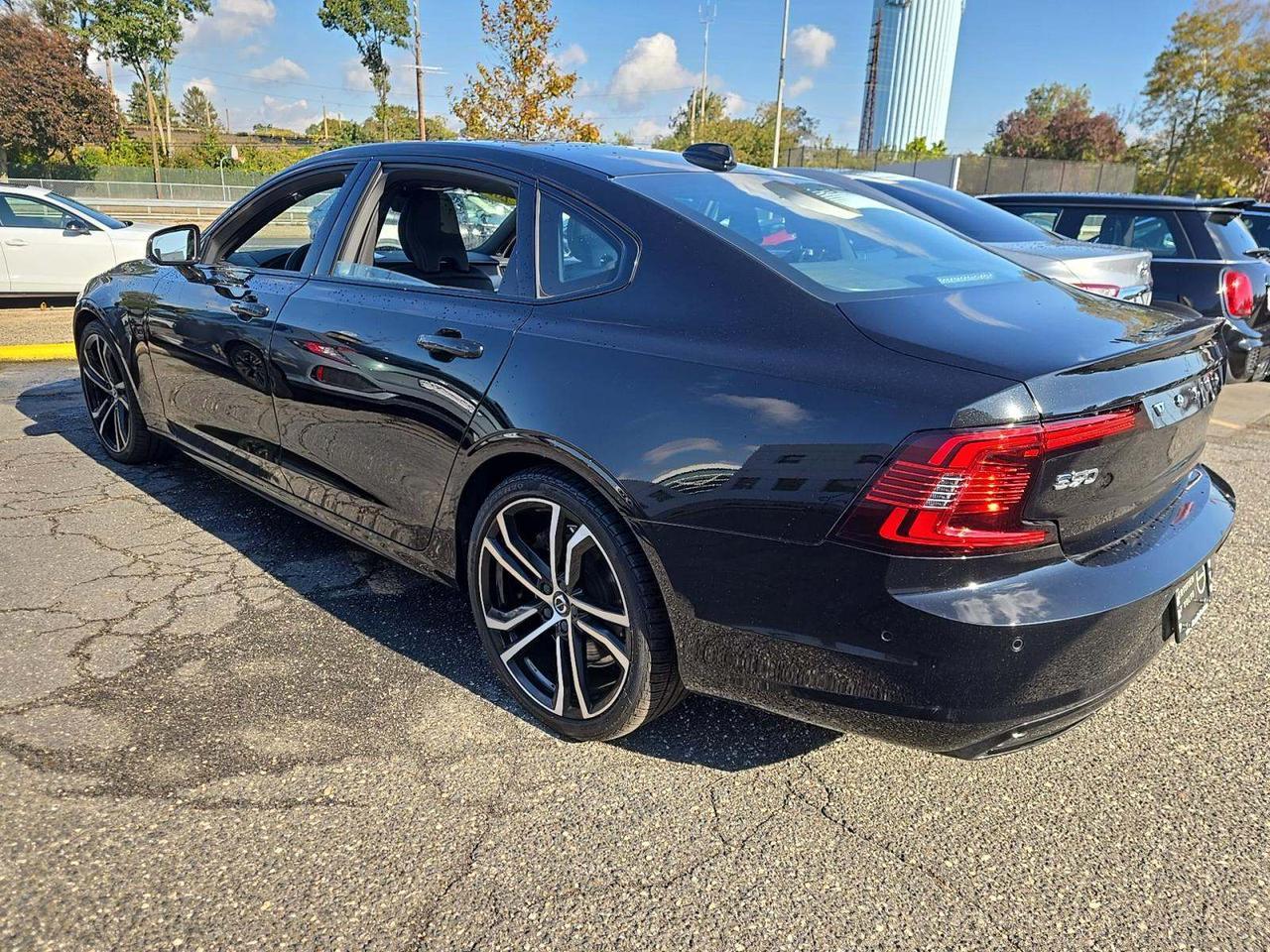 2022 Volvo S90 R-Design Knoxville TN