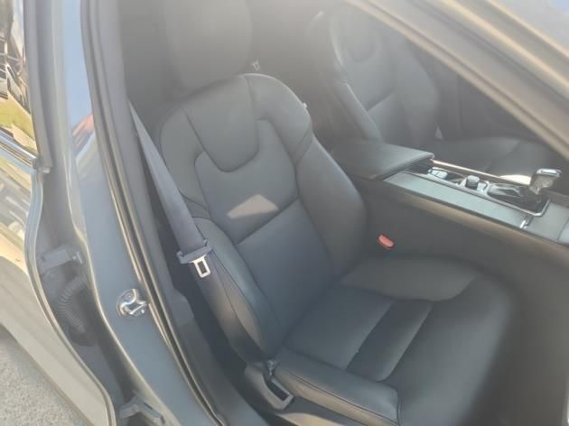 2022 Volvo V60 Cross Country T5 AWD w/Harman Kardon, Pilot Assist, 360 Cam, Head Up Disp, 4 Heated Seats & Wheel Portland OR
