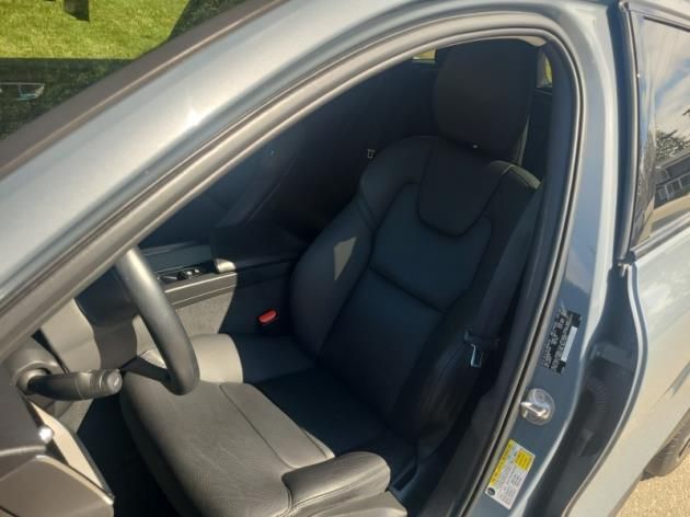 2022 Volvo V60 Cross Country T5 AWD w/Harman Kardon, Pilot Assist, 360 Cam, Head Up Disp, 4 Heated Seats & Wheel Portland OR