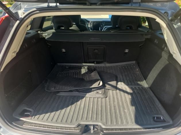 2022 Volvo V60 Cross Country T5 AWD w/Harman Kardon, Pilot Assist, 360 Cam, Head Up Disp, 4 Heated Seats & Wheel Portland OR