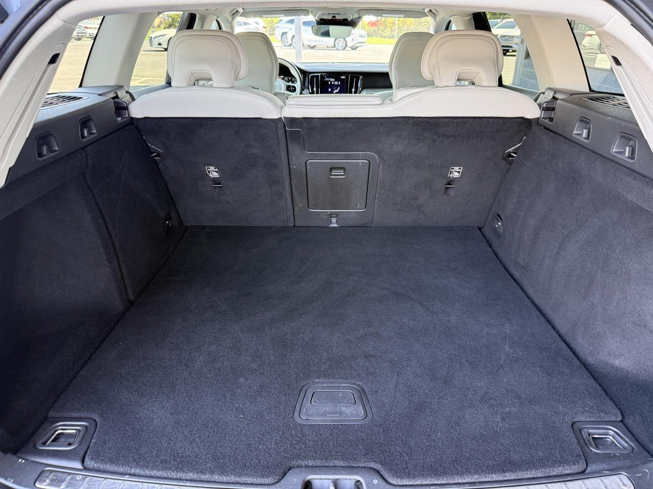 2022 Volvo V60 Cross Country T5 Knoxville TN