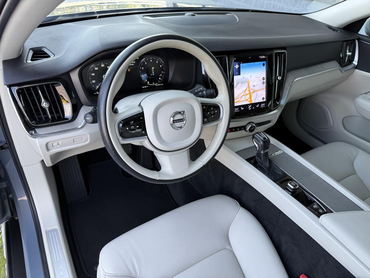 2022 Volvo V60 Cross Country T5 Knoxville TN