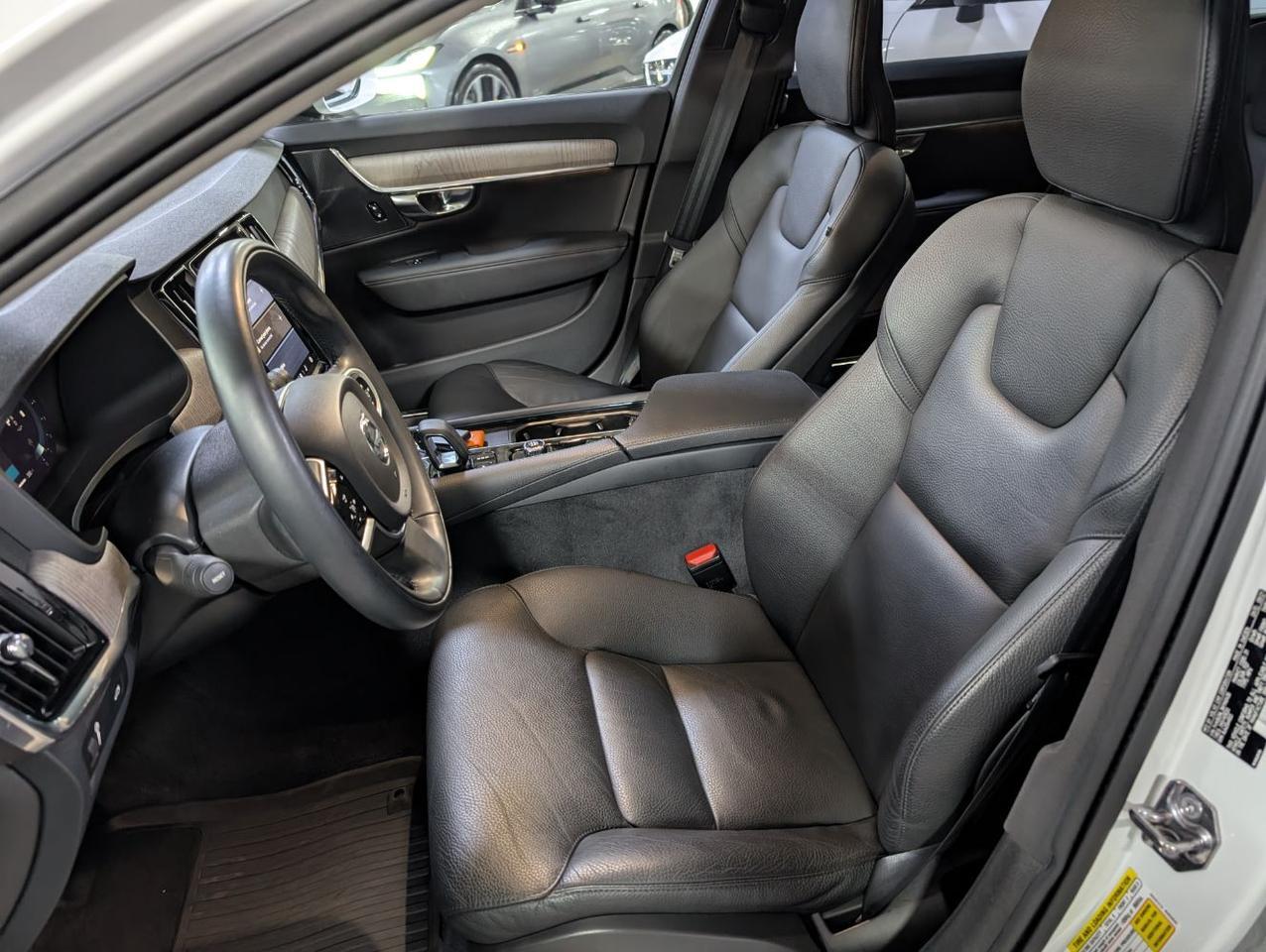 2022 Volvo V90 Cross Country B6 AWD Hybrid w/Harman Kardon, Pilot Assist, 360 Cam, 4 Heated Seats & Wheel Portland OR