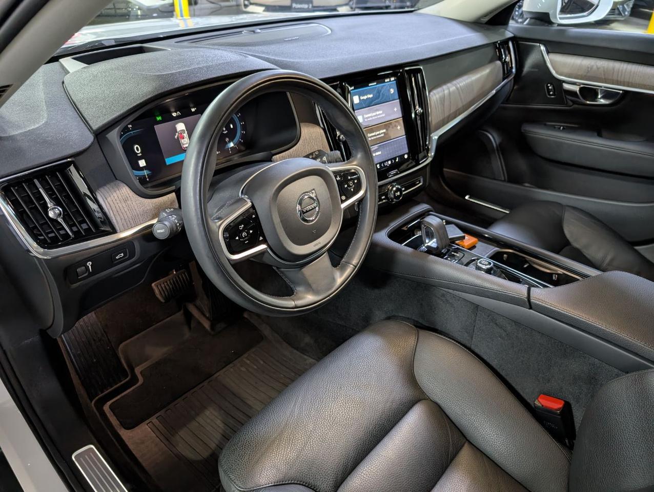 2022 Volvo V90 Cross Country B6 AWD Hybrid w/Harman Kardon, Pilot Assist, 360 Cam, 4 Heated Seats & Wheel Portland OR