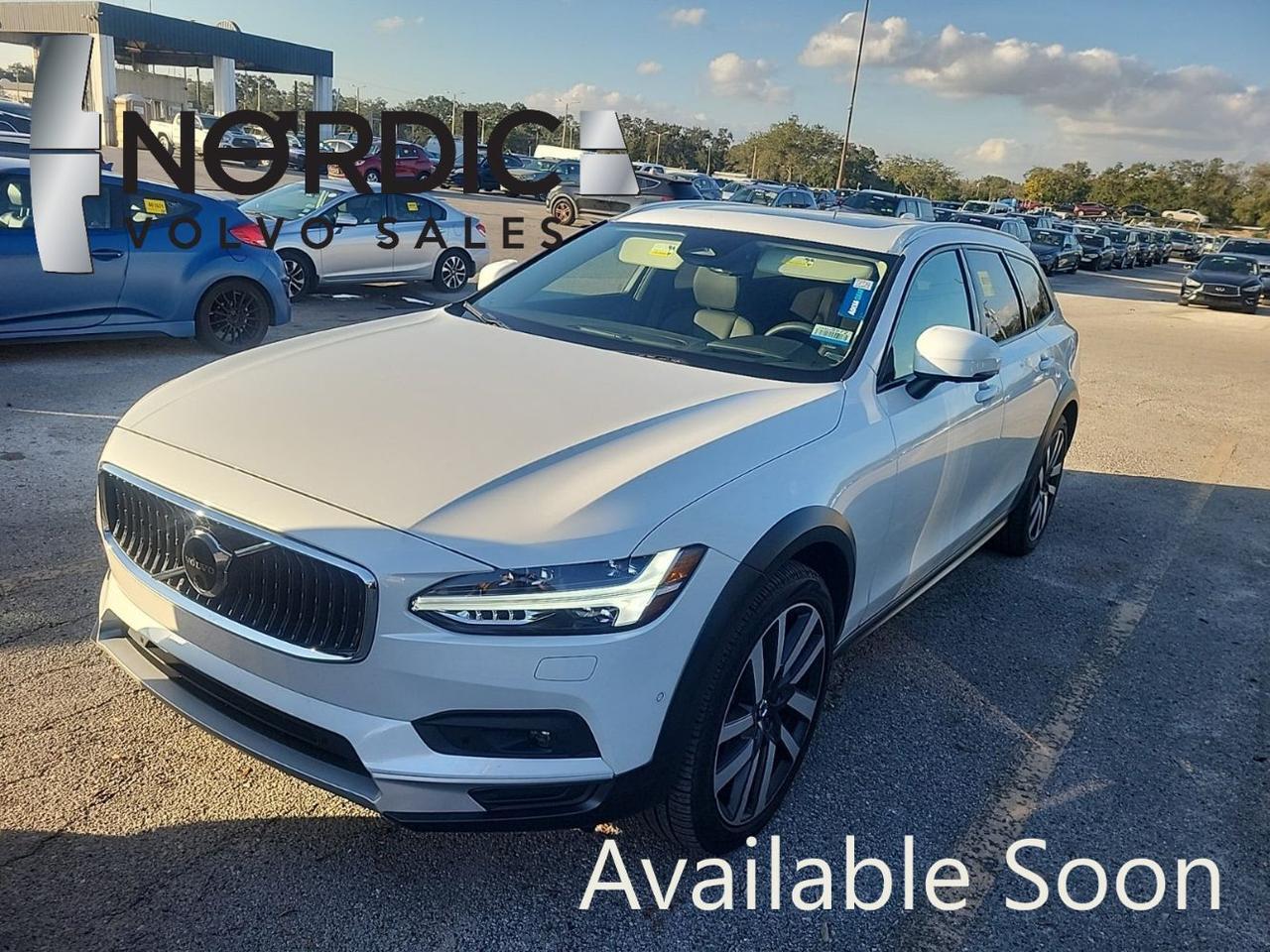 2022 Volvo V90 Cross Country