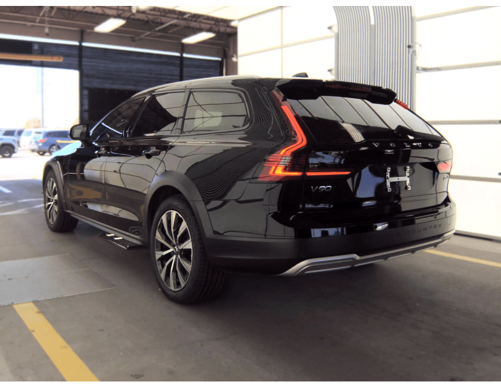 2022 Volvo V90 Cross Country B6 Adaptive Cruise / Steer Assist Portland OR