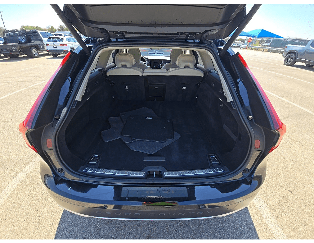 2022 Volvo V90 Cross Country B6 Adaptive Cruise / Steer Assist Portland OR