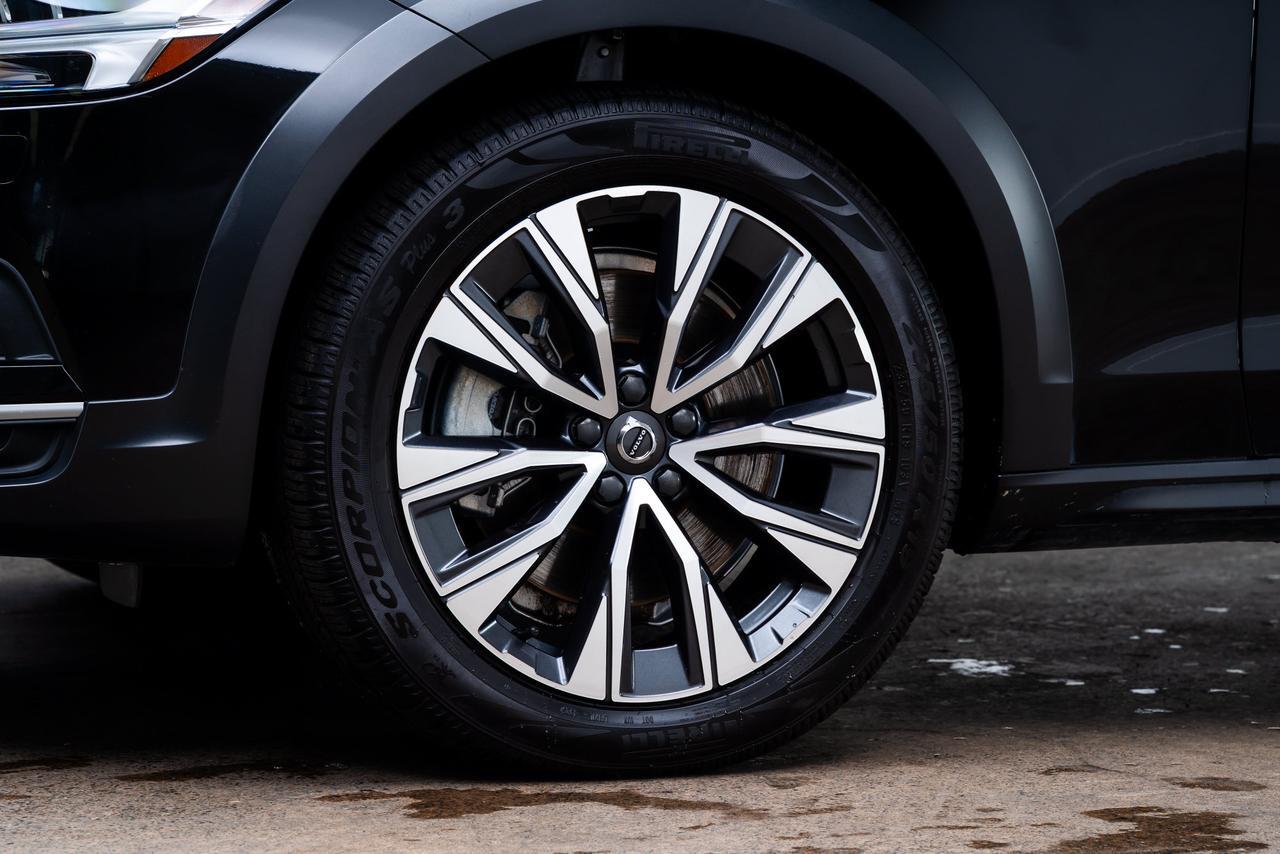 2022 Volvo V90 Cross Country B6 Adaptive Cruise / Steer Assist Portland OR