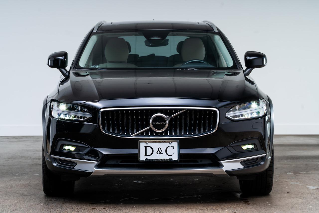 2022 Volvo V90 Cross Country B6 Adaptive Cruise / Steer Assist Portland OR