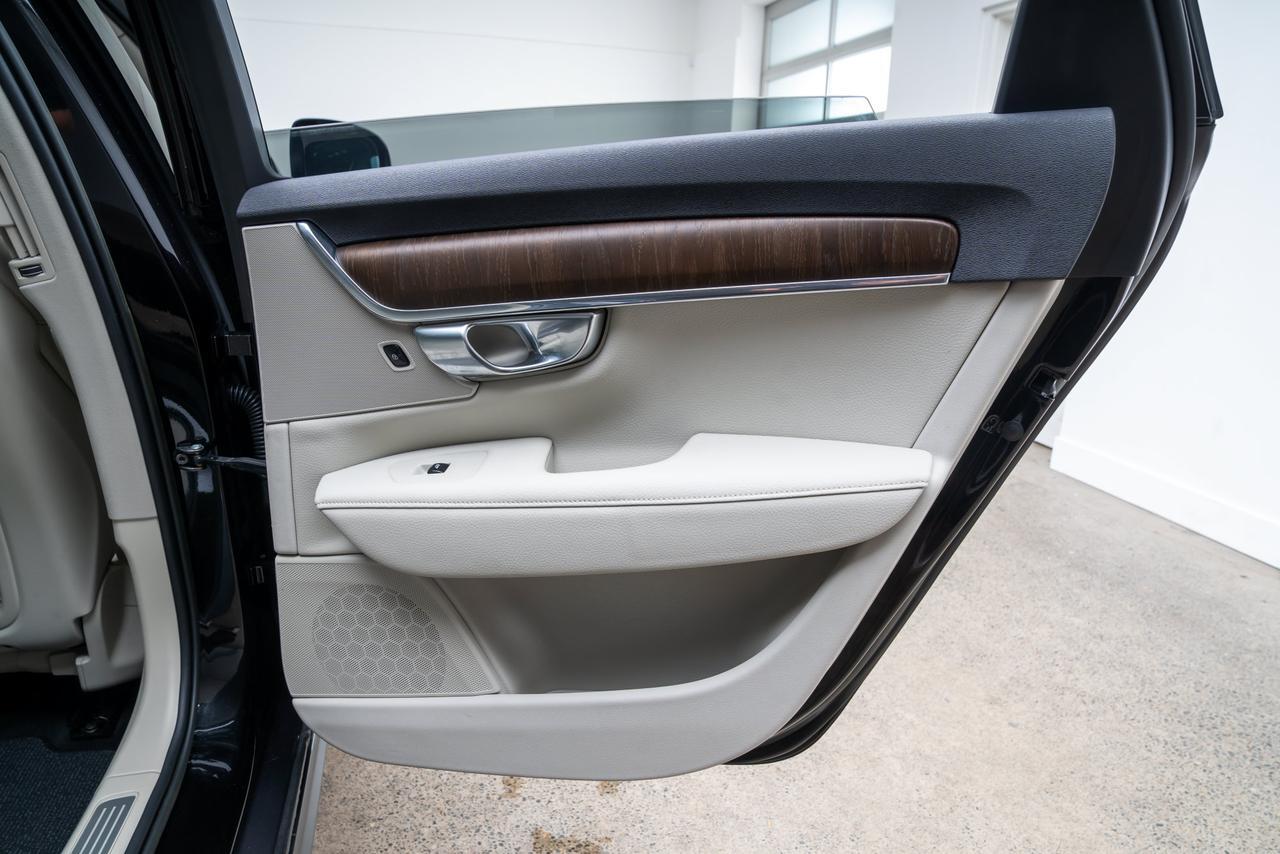 2022 Volvo V90 Cross Country B6 Adaptive Cruise / Steer Assist Portland OR
