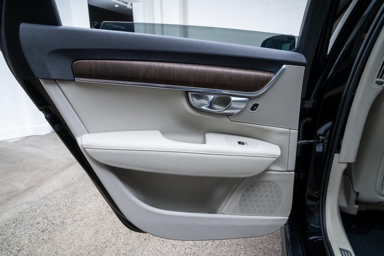2022 Volvo V90 Cross Country B6 Adaptive Cruise / Steer Assist Portland OR