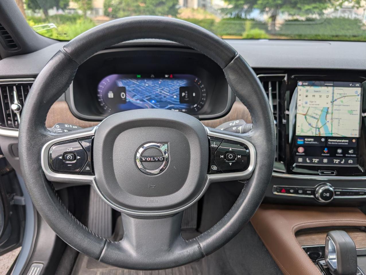 2022 Volvo V90 Cross Country B6 Hybrid AWD | 295hp, High Performance Audio, Pilot Assist * Portland OR