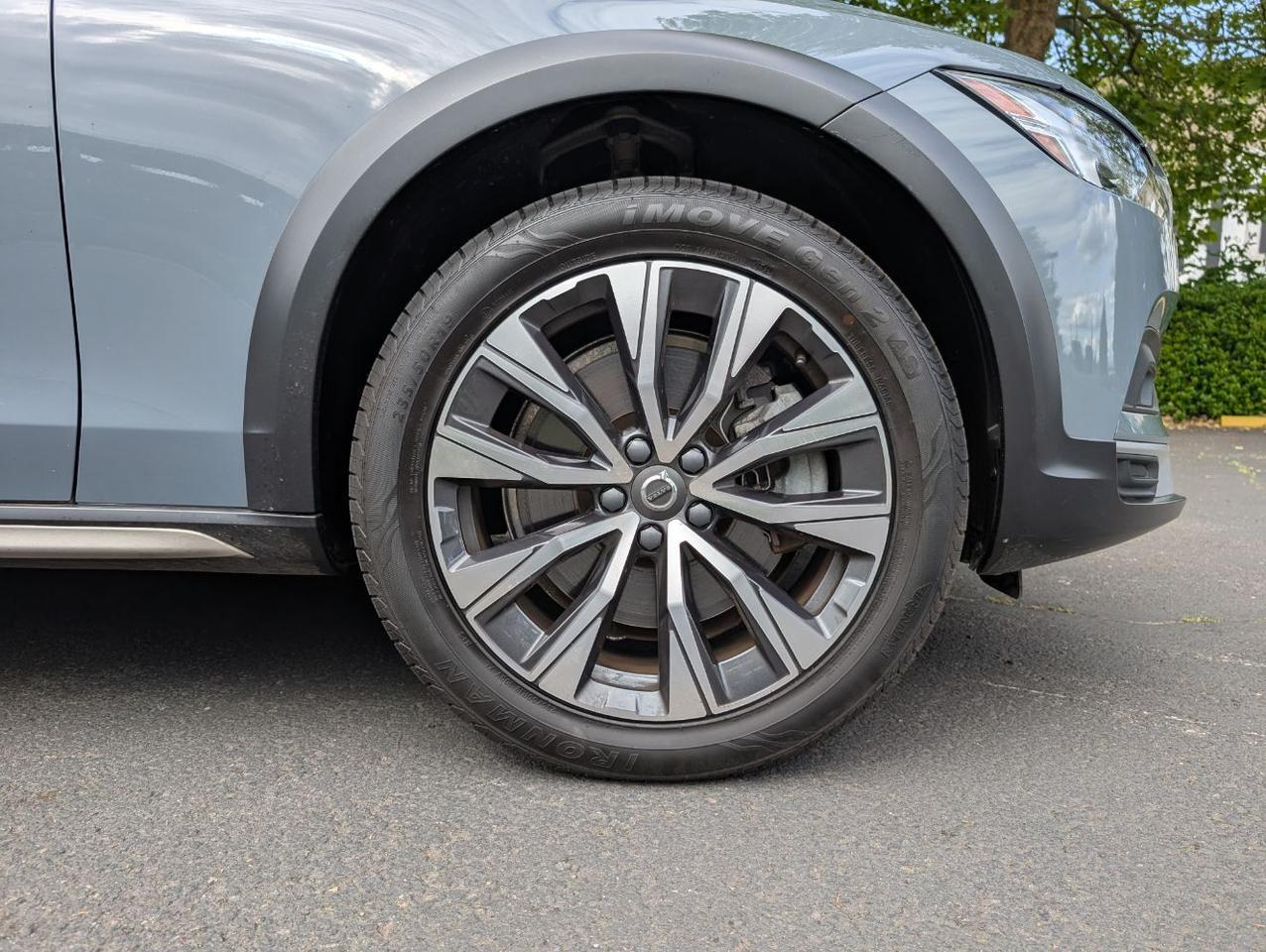 2022 Volvo V90 Cross Country B6 Hybrid AWD | 295hp, High Performance Audio, Pilot Assist * Portland OR