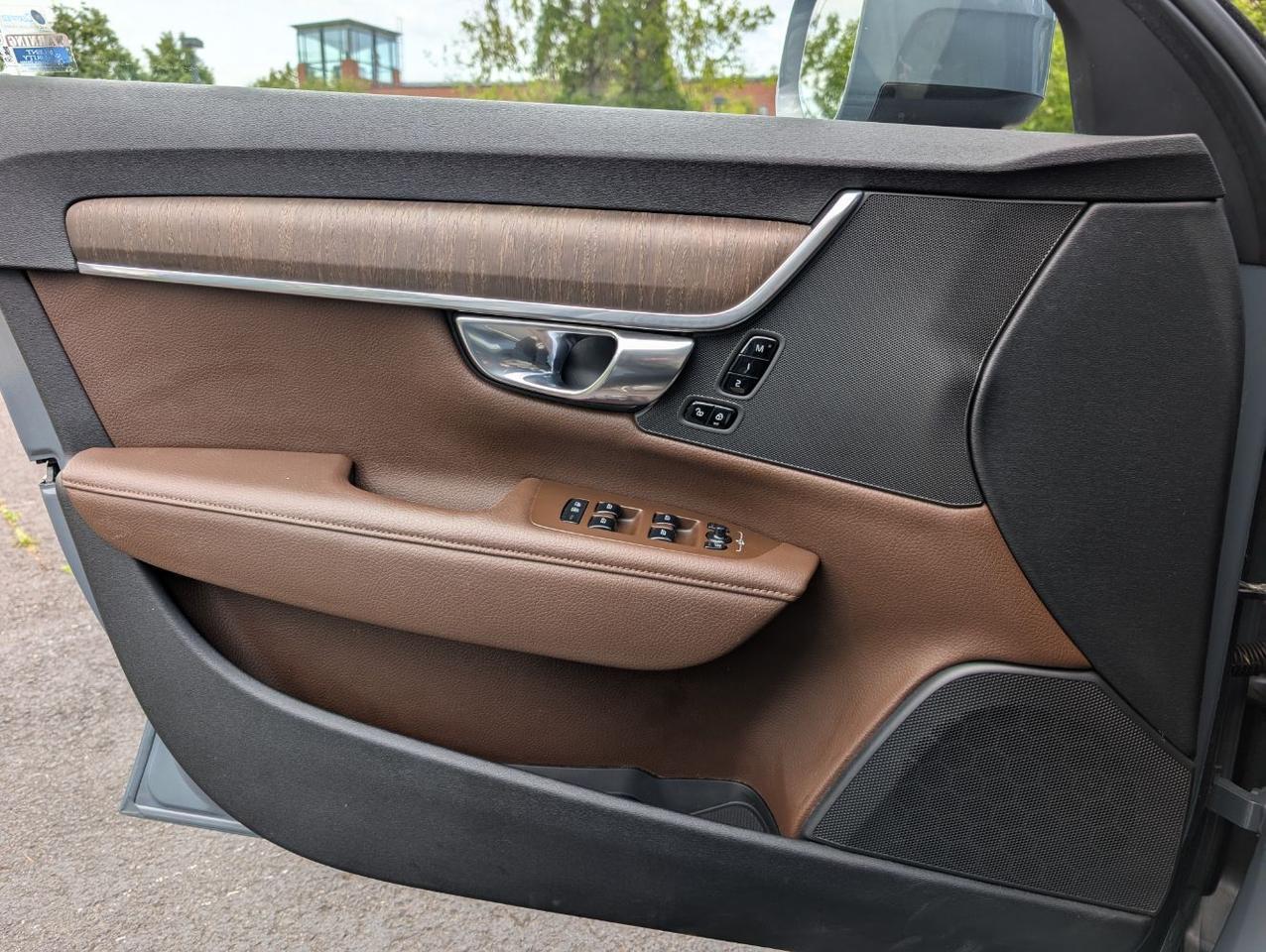2022 Volvo V90 Cross Country B6 Hybrid AWD | 295hp, High Performance Audio, Pilot Assist * Portland OR