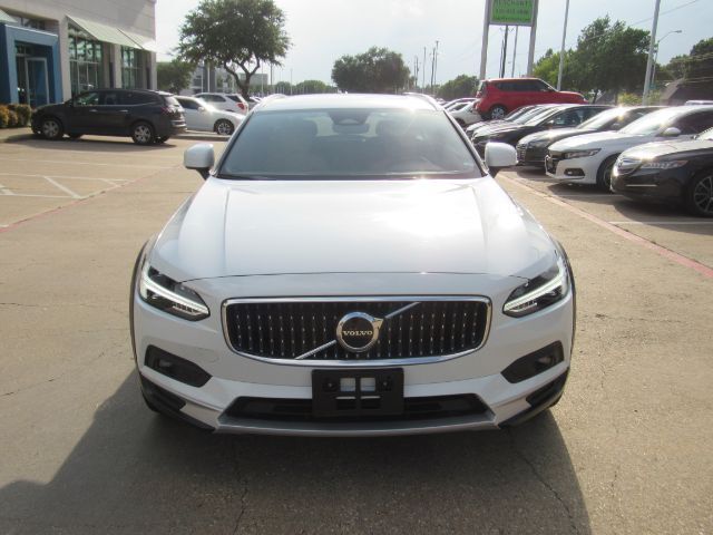 2022 Volvo V90 Cross Country B6 Plano TX