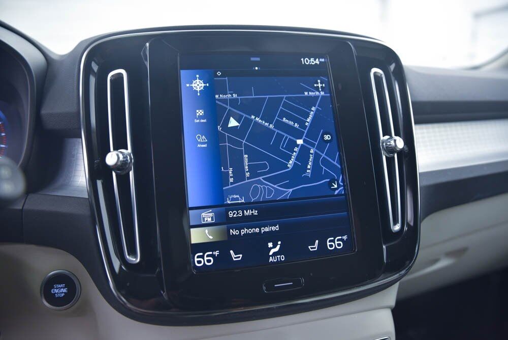 2022 Volvo XC40 Momentum AKRON OH