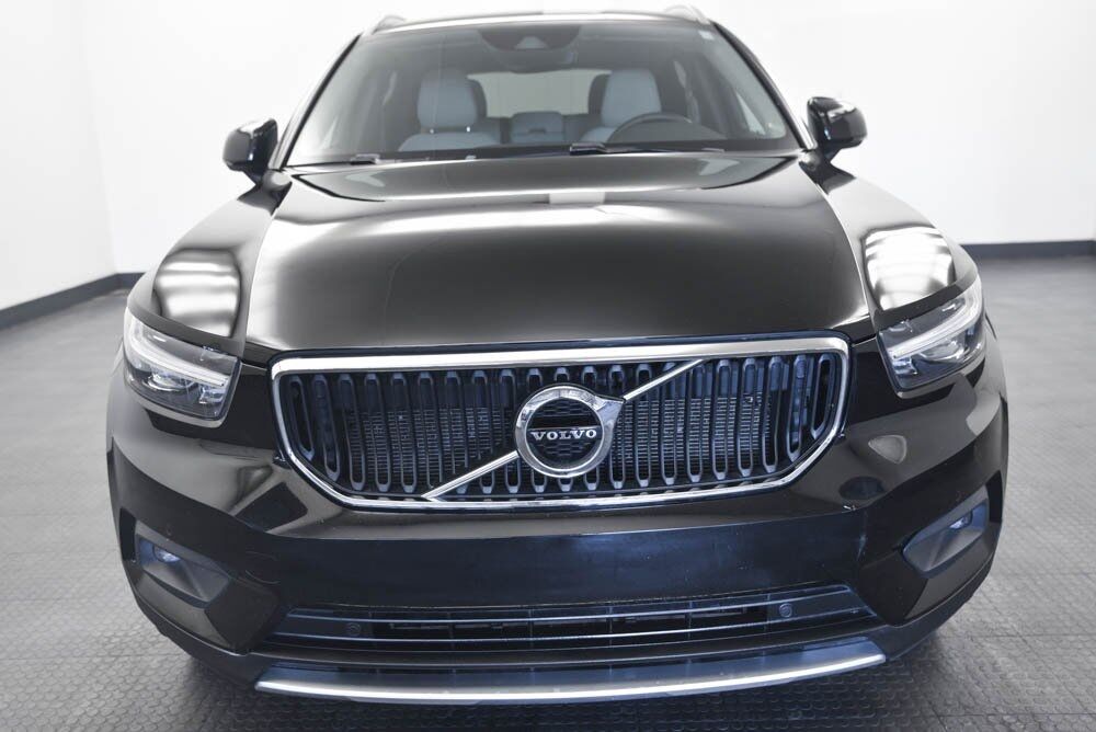 2022 Volvo XC40 Momentum AKRON OH