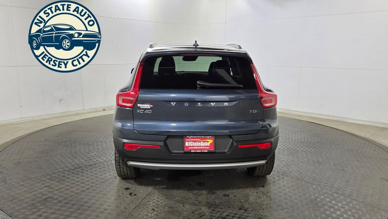 2022 Volvo XC40 Momentum Jersey City NJ