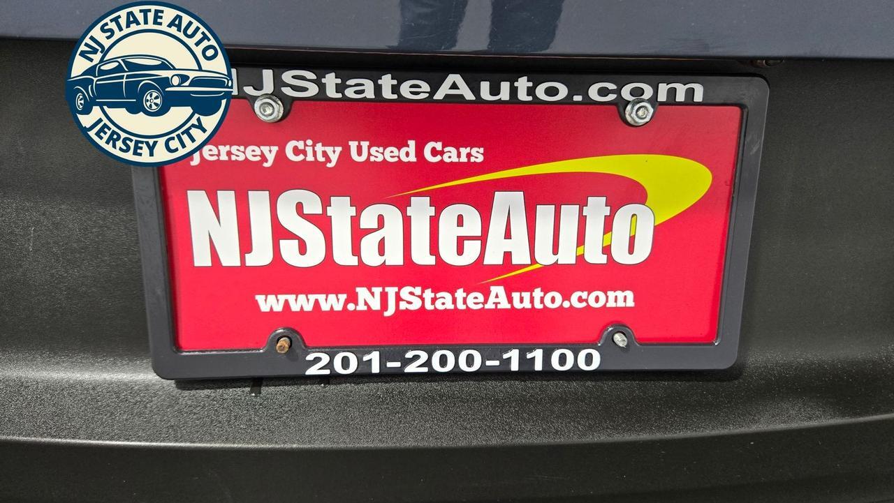 2022 Volvo XC40 Momentum Jersey City NJ