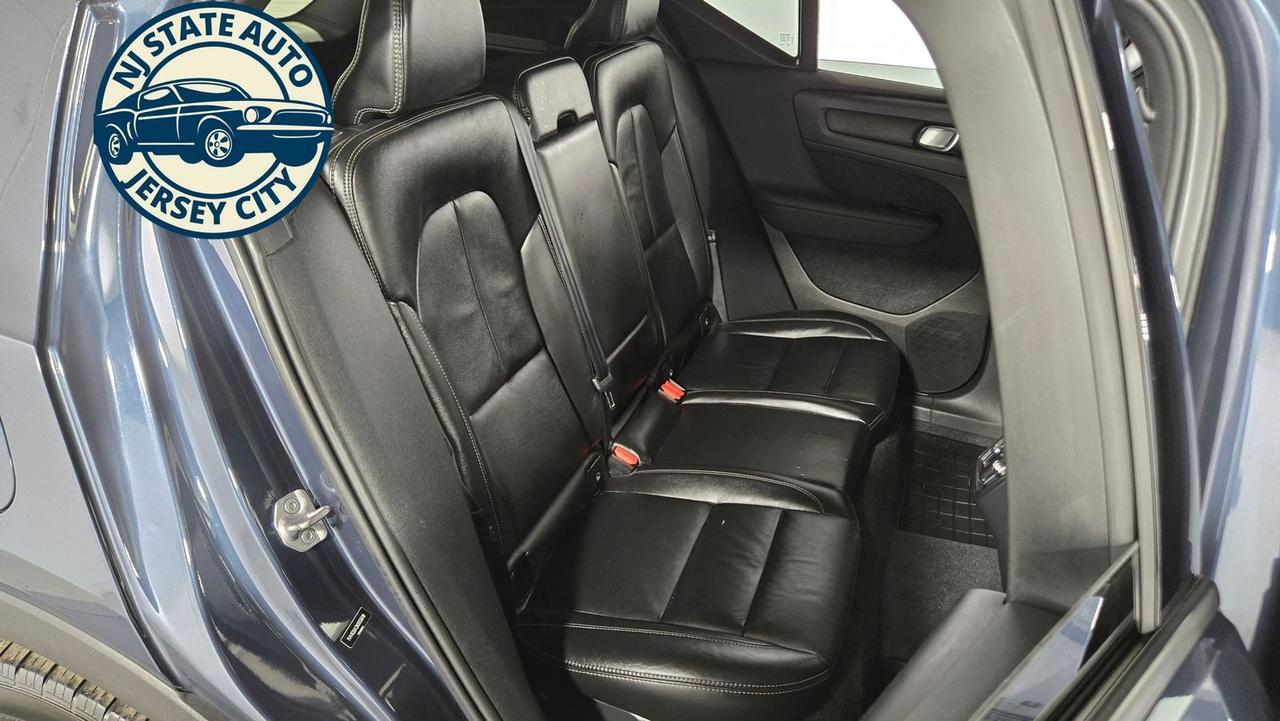 2022 Volvo XC40 Momentum Jersey City NJ