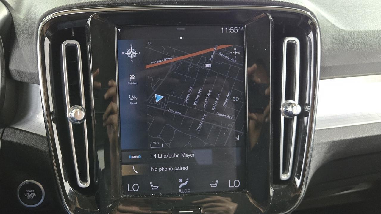 2022 Volvo XC40 Momentum Jersey City NJ
