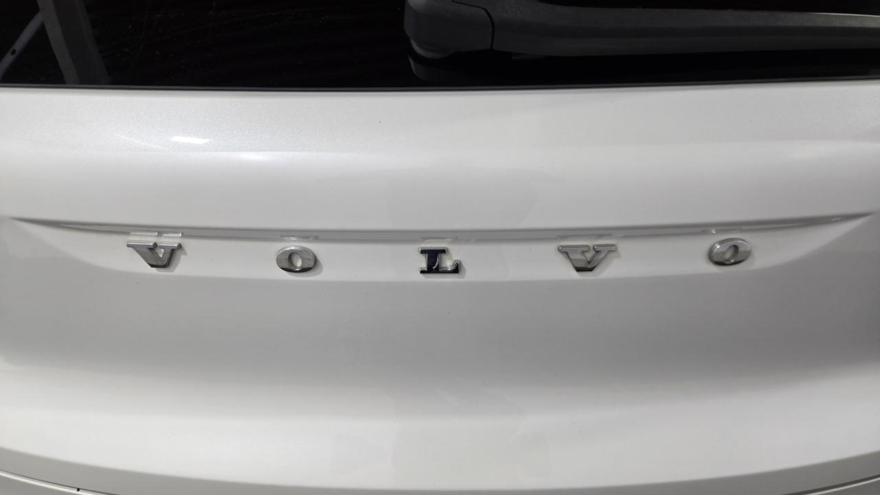 2022 Volvo XC40 Momentum Jersey City NJ
