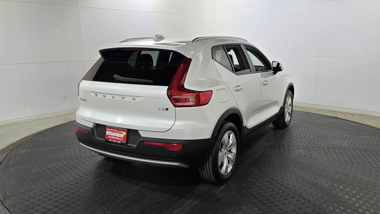 2022 Volvo XC40 Momentum Jersey City NJ