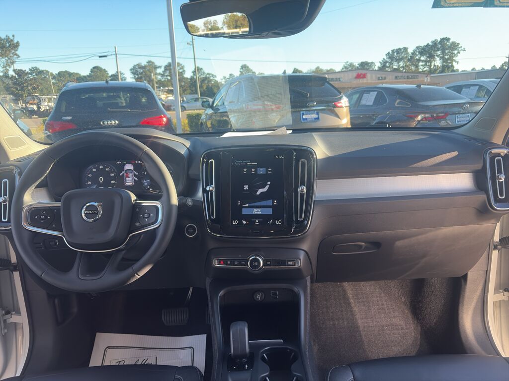 2022 Volvo XC40 Momentum Wilmington NC