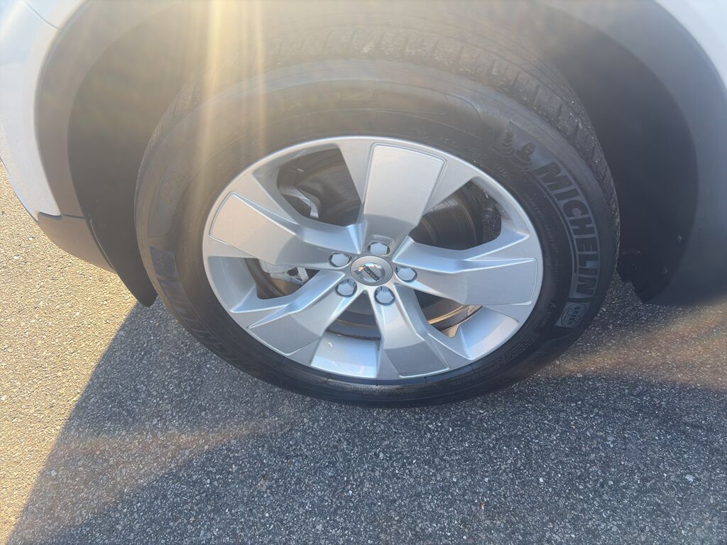 2022 Volvo XC40 Momentum Wilmington NC