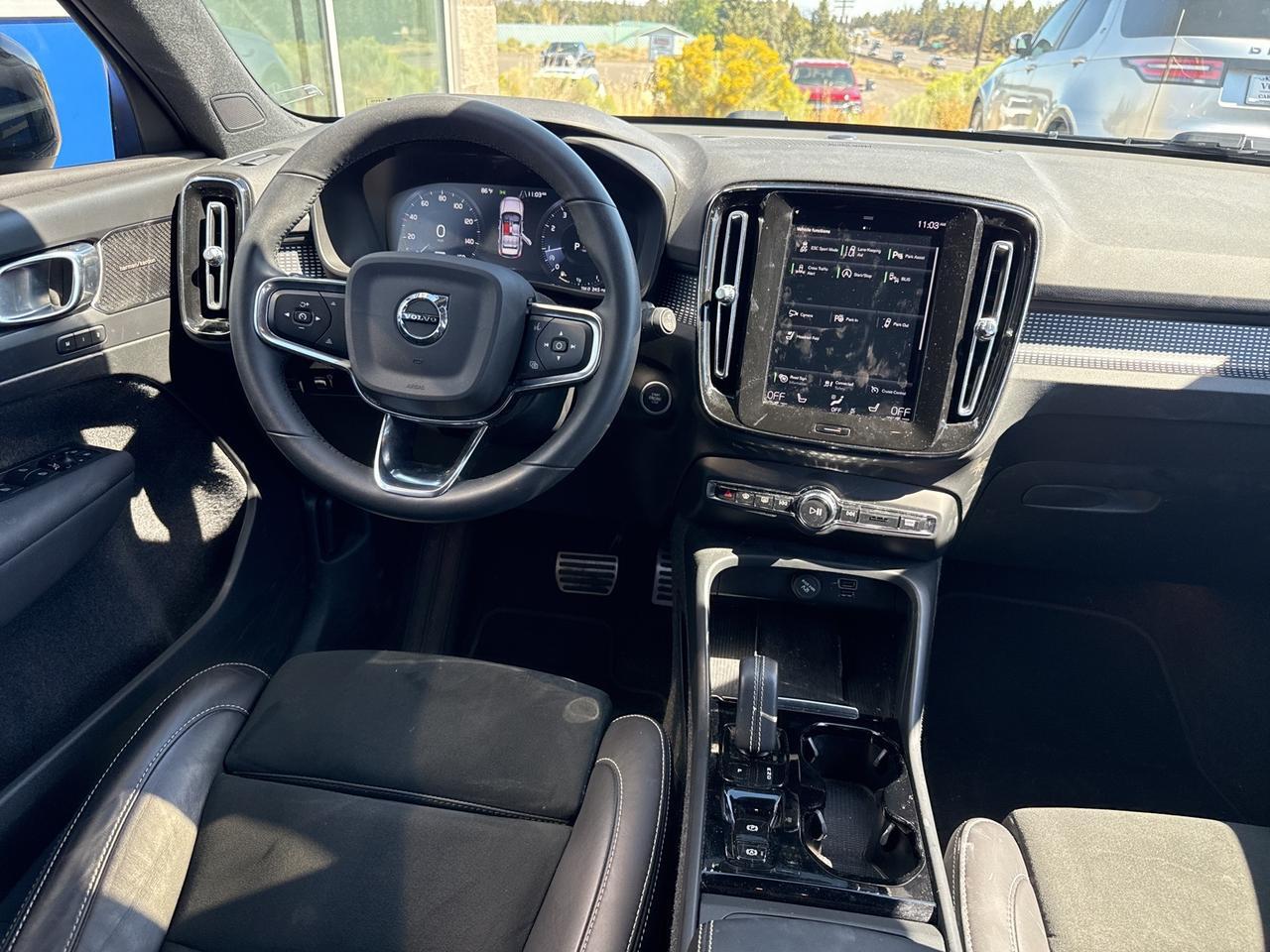 2022 Volvo XC40 R-Design Bend OR