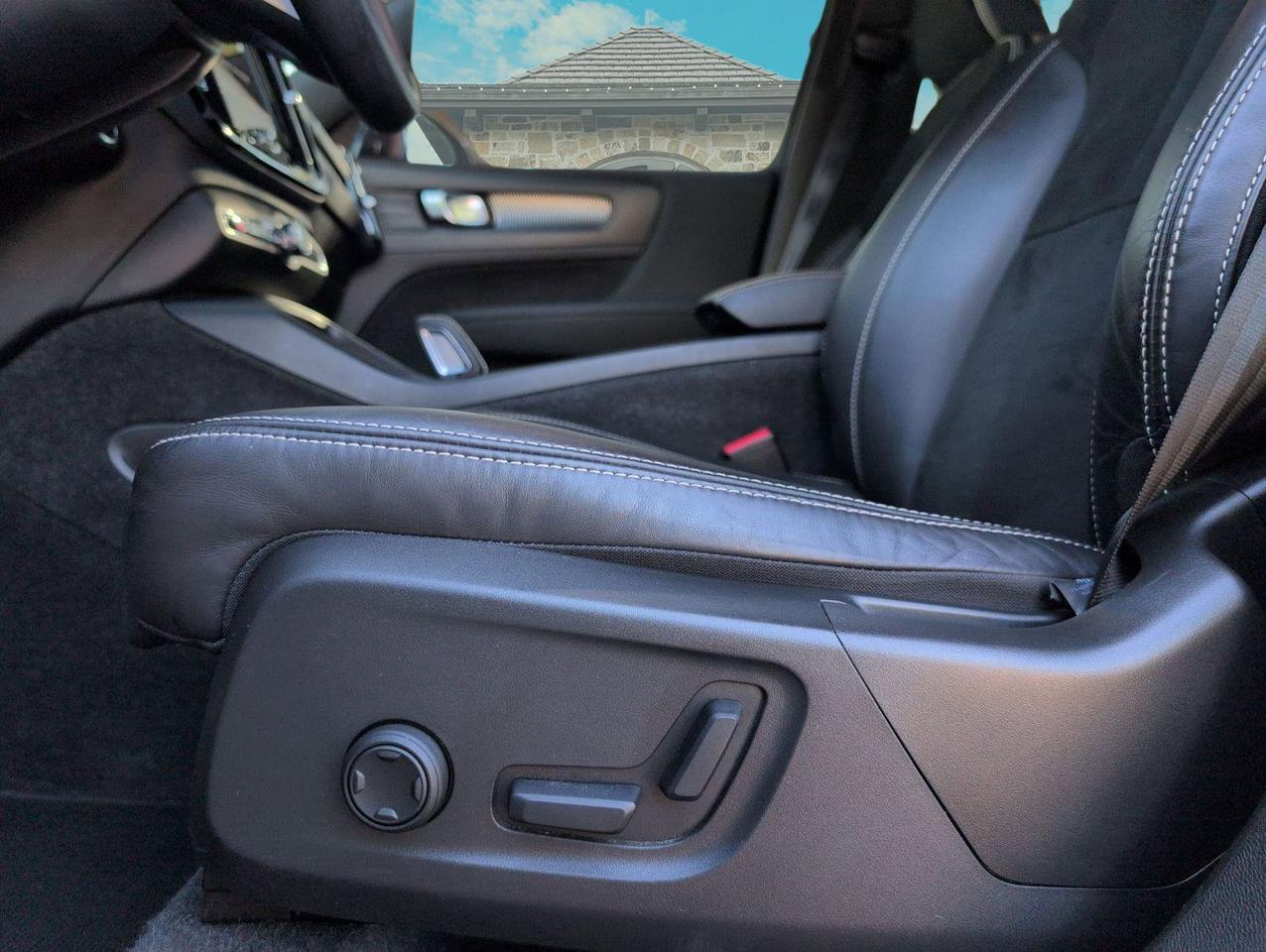 2022 Volvo XC40 R-Design San Antonio TX