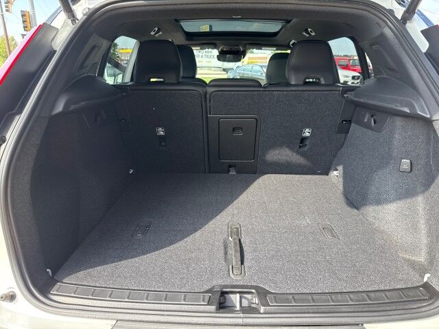 2022 Volvo XC40 R-Design Springfield IL