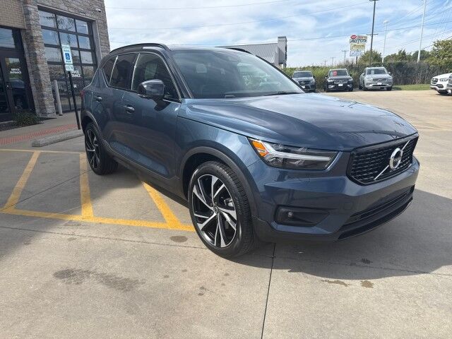 2022 Volvo XC40 R-Design Springfield IL