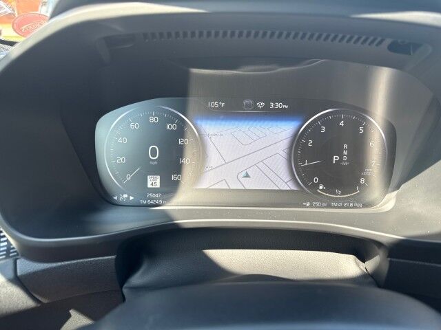 2022 Volvo XC40 R-Design Springfield IL