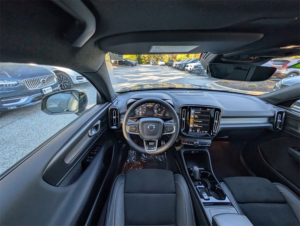 2022 Volvo XC40 R-Design Hunt Valley MD