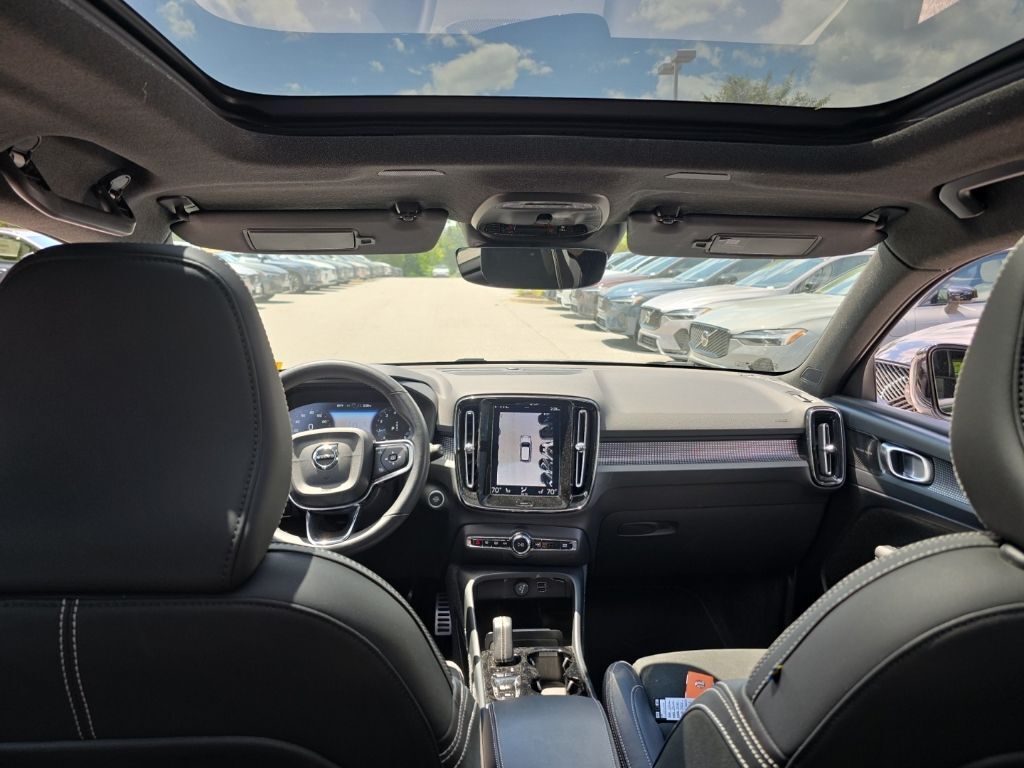 2022 Volvo XC40 R-Design Hunt Valley MD