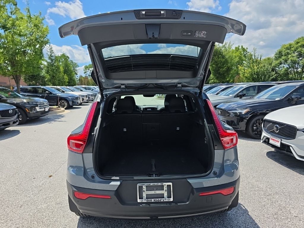 2022 Volvo XC40 R-Design Hunt Valley MD