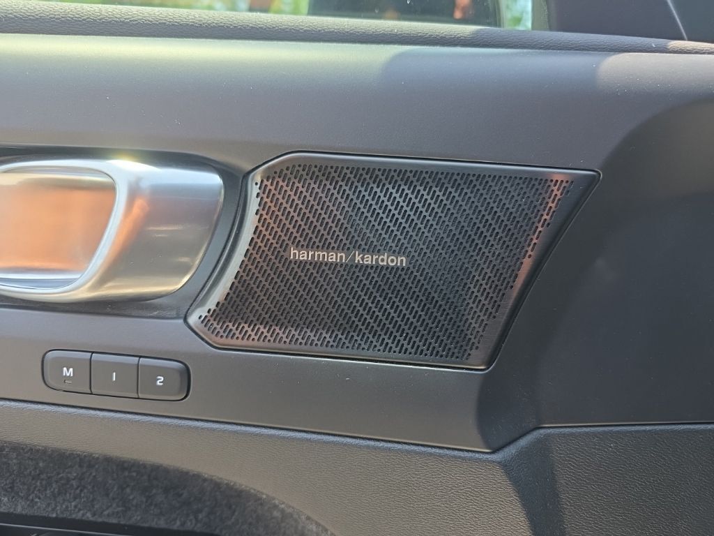 2022 Volvo XC40 R-Design Hunt Valley MD